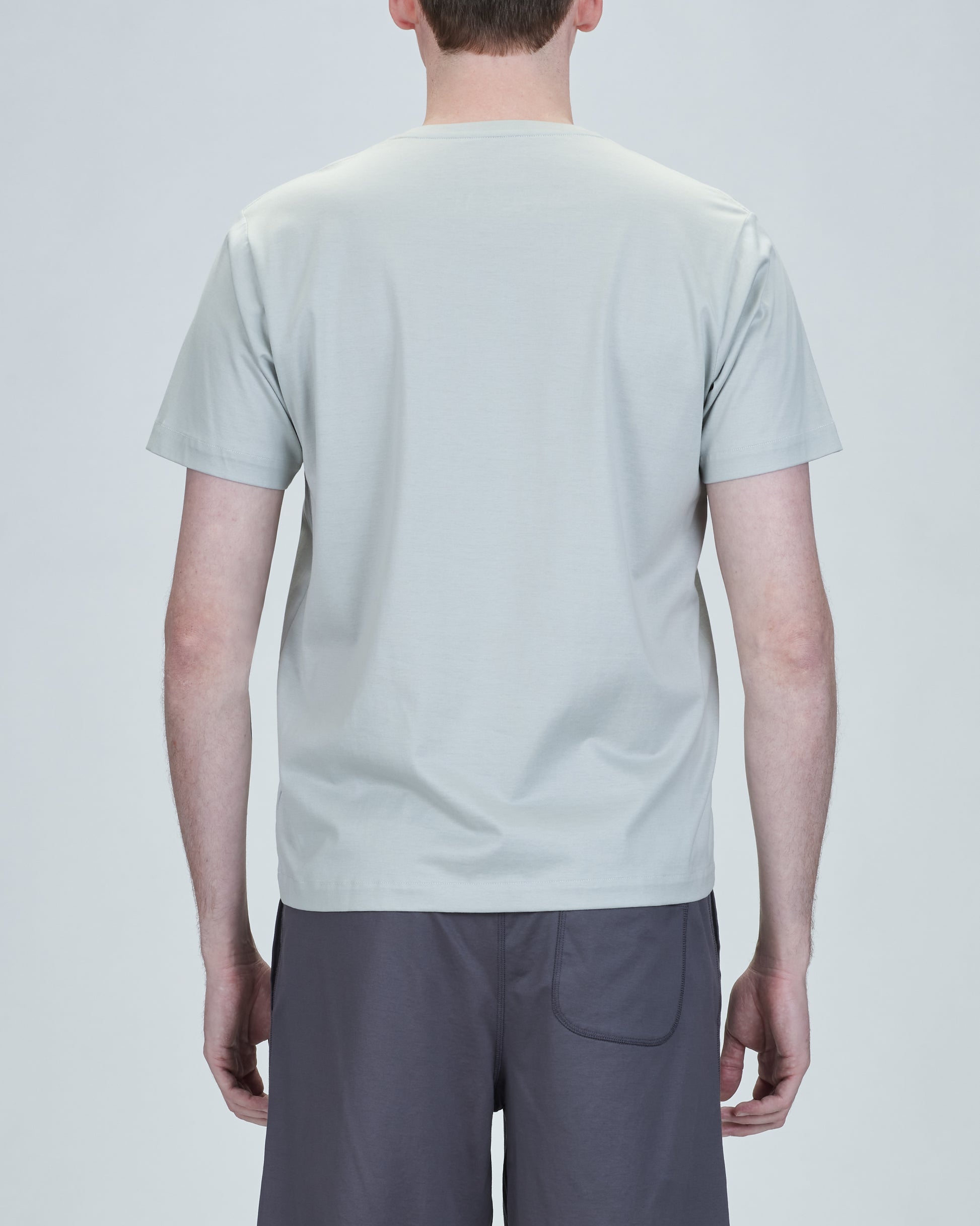 #color_light-grey
