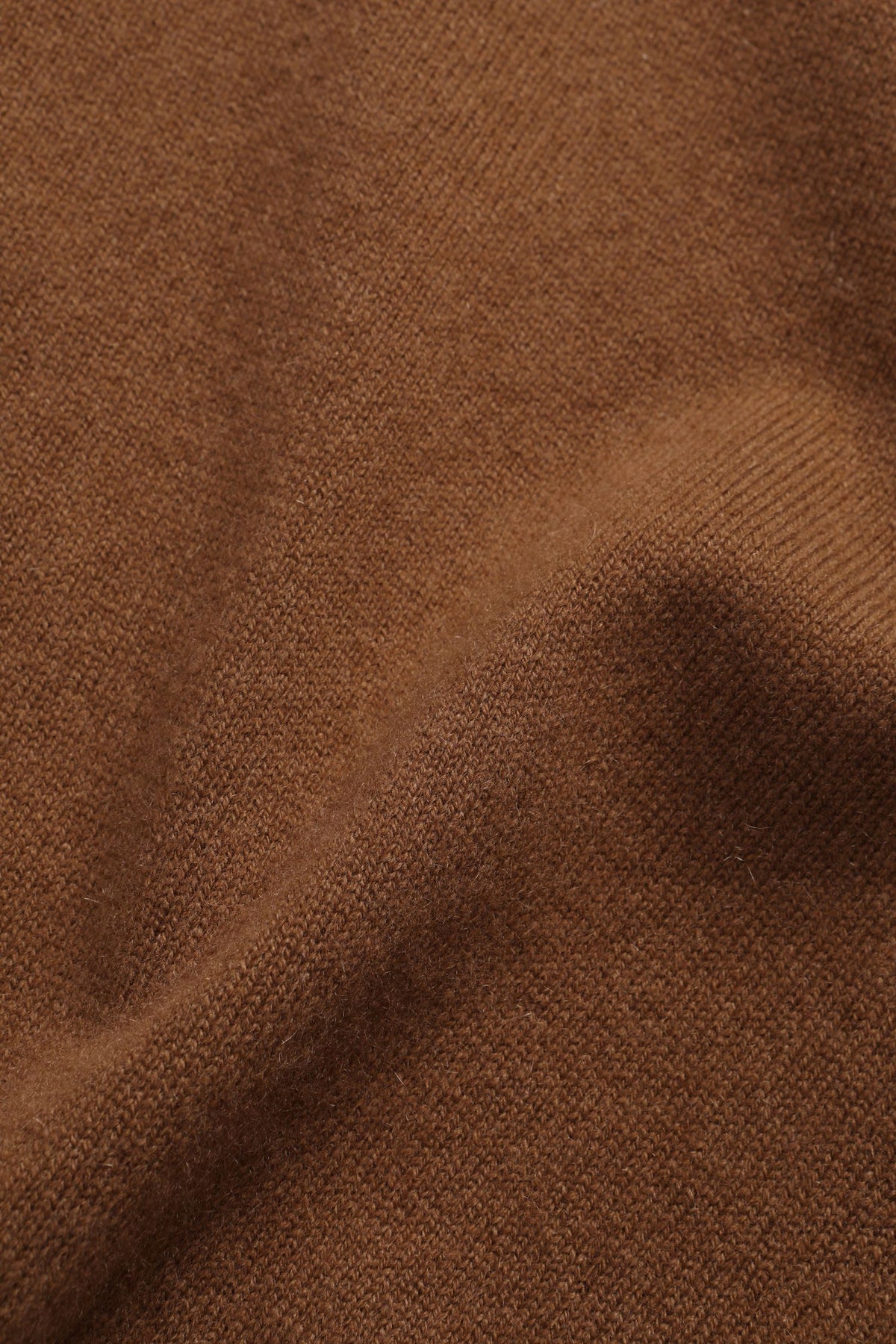 #color_almond-brown