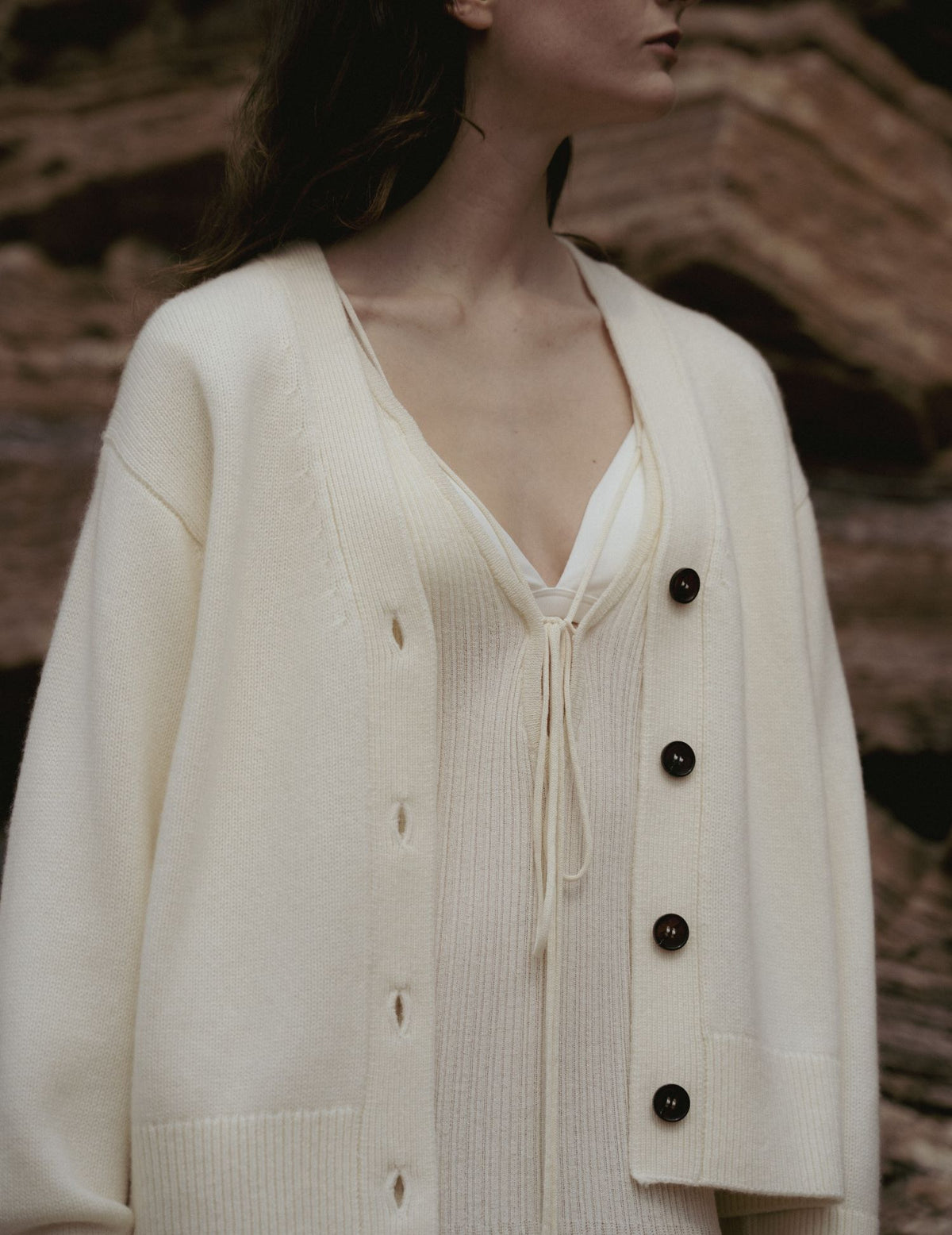 #color_ivory
